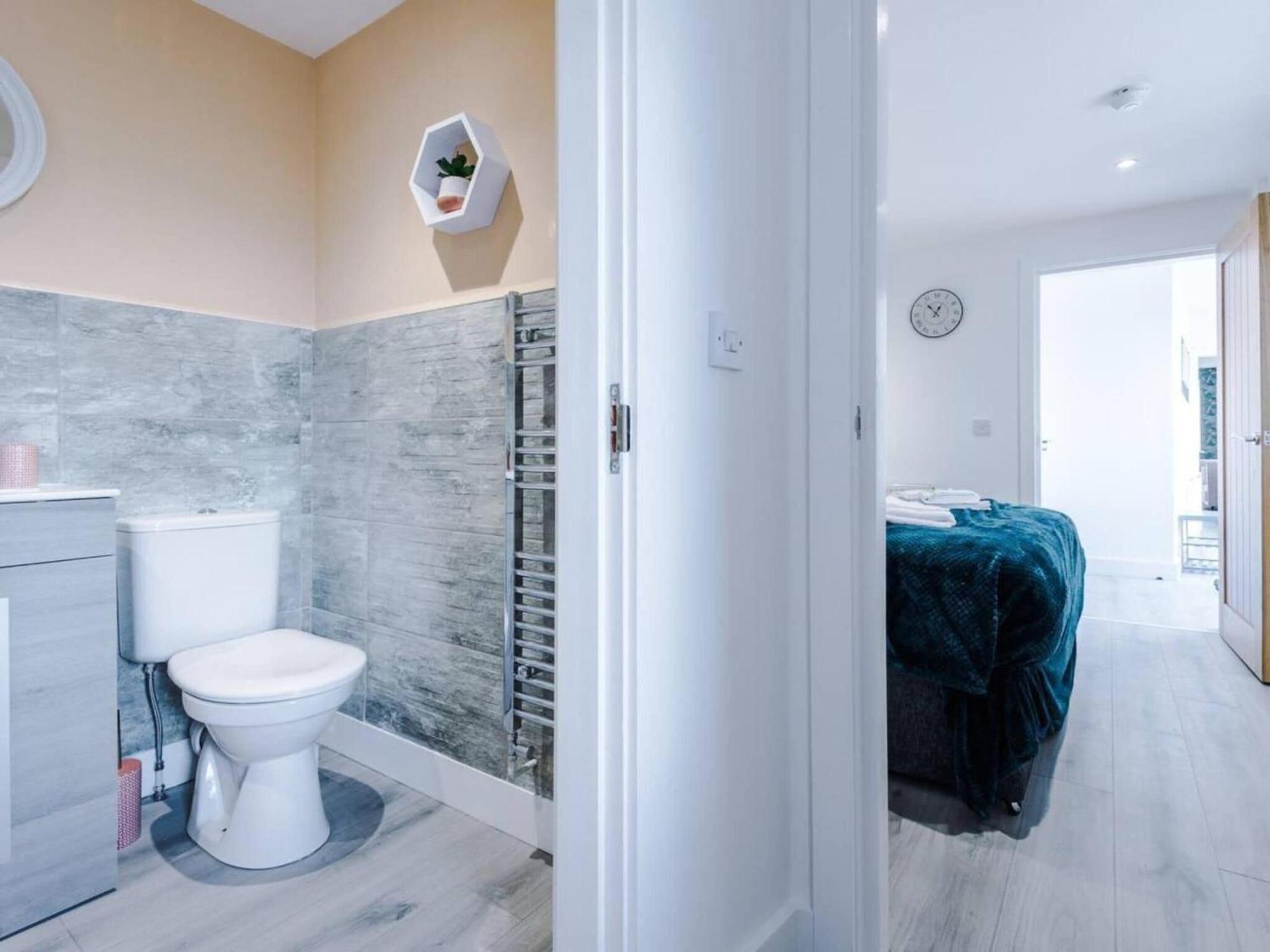 The Ecclesian Deluxe Apartments Near Trafford Centre Eccles Train Station Manchester Eksteriør billede
