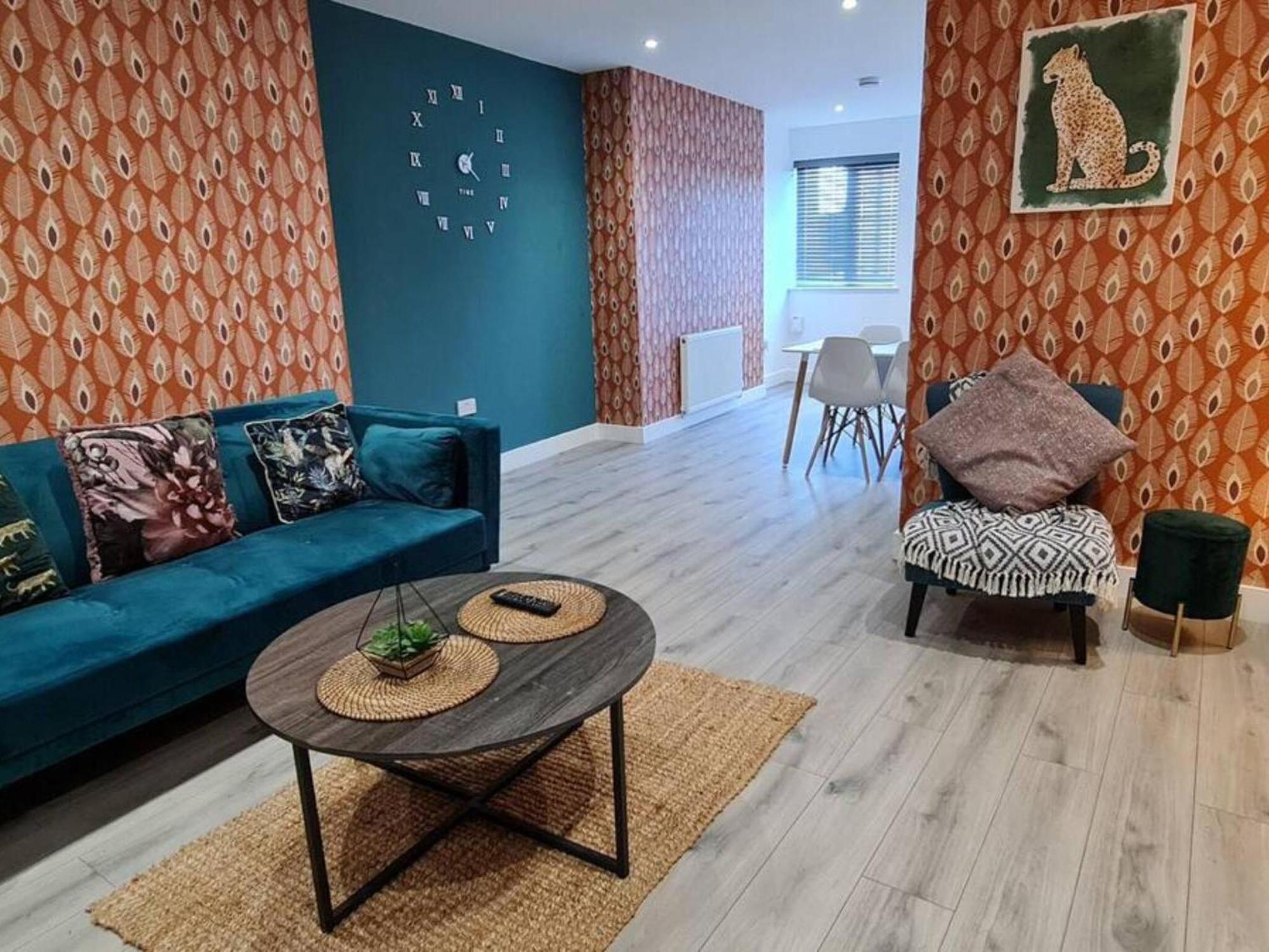 The Ecclesian Deluxe Apartments Near Trafford Centre Eccles Train Station Manchester Eksteriør billede