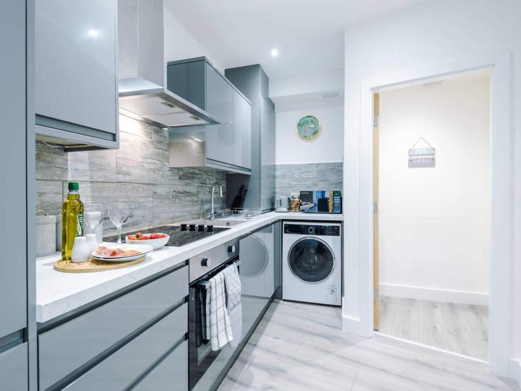 The Ecclesian Deluxe Apartments Near Trafford Centre Eccles Train Station Manchester Eksteriør billede